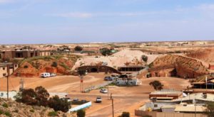 Underground hotels in the main street of Coober Pedy